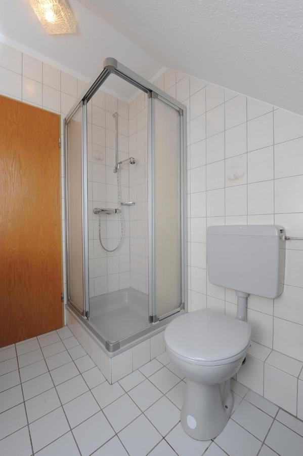 Ferienwohnungen Im Haus Am Watt Neuharlingersiel Exterior foto
